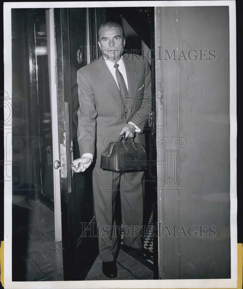 1955 Press Photo Actor Kent Smith in &quot;Dark Victory&quot; - Historic Images