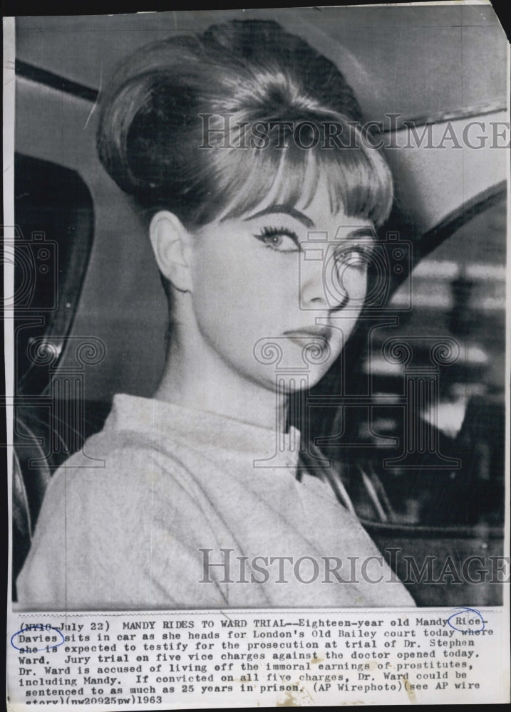 1963 Press Photo Miss Mandy Rice Davies - Historic Images