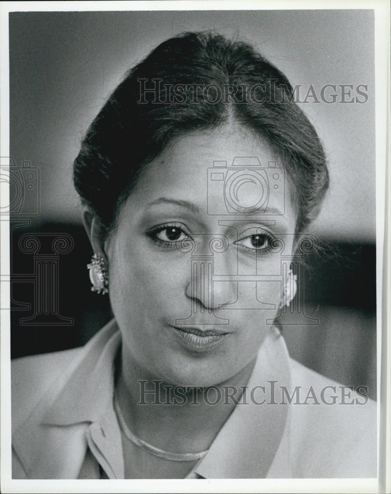 Press Photo Camelia Sadat - Historic Images