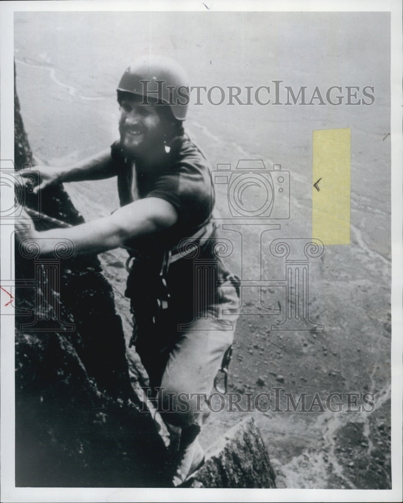 1979 Press Photo Mountain Climber Dr. Richard St. Onge Training Himalchuli - Historic Images