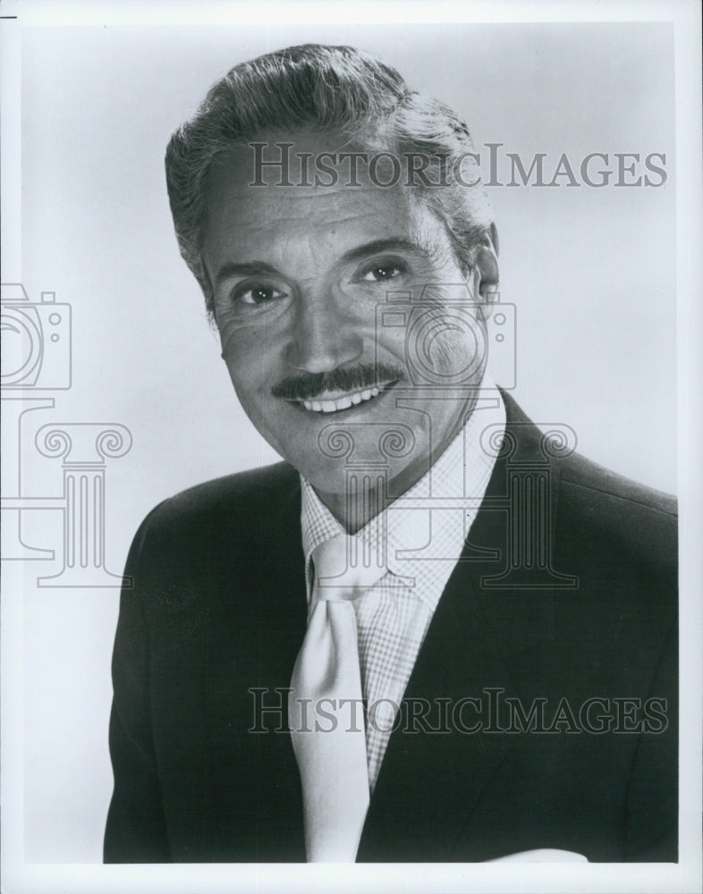 1982 Press Photo Photo Actor Hal Linden - Historic Images