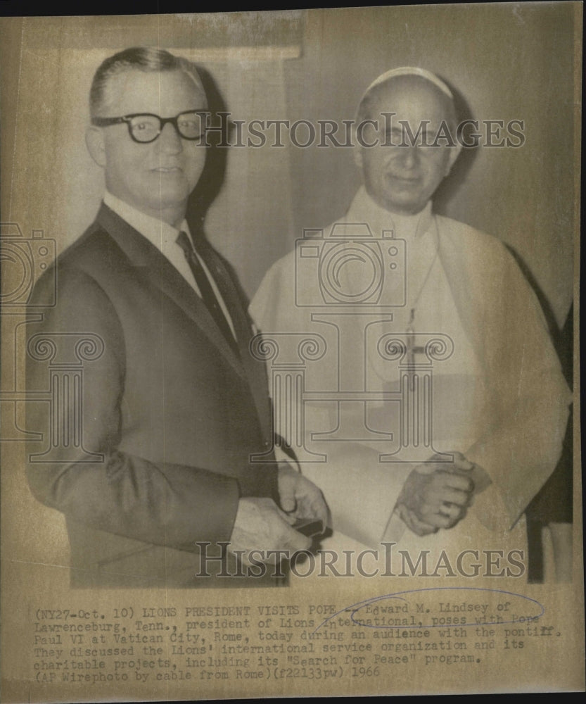 1966 Press Photo Edward M Lindsey &amp; Pope Paul VI - Historic Images