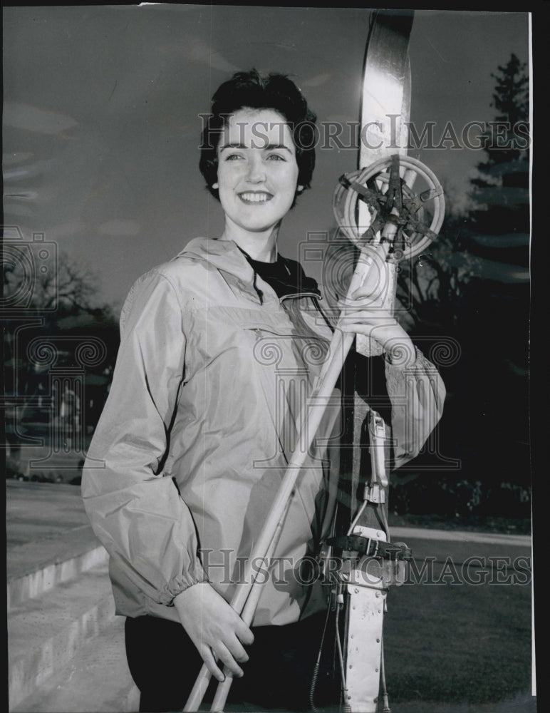 1959 Press Photo Laverna Somers .Queen of U of Mass. Winter Carnival - Historic Images