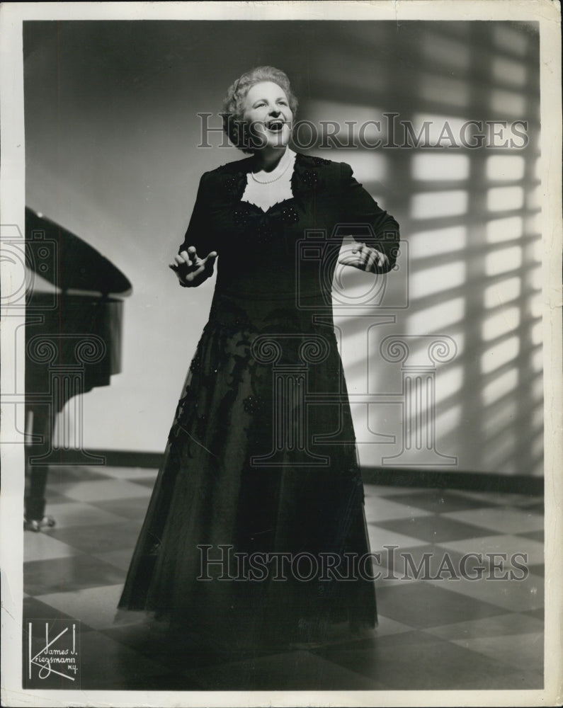 Press Photo Singer Kate Smith - Historic Images