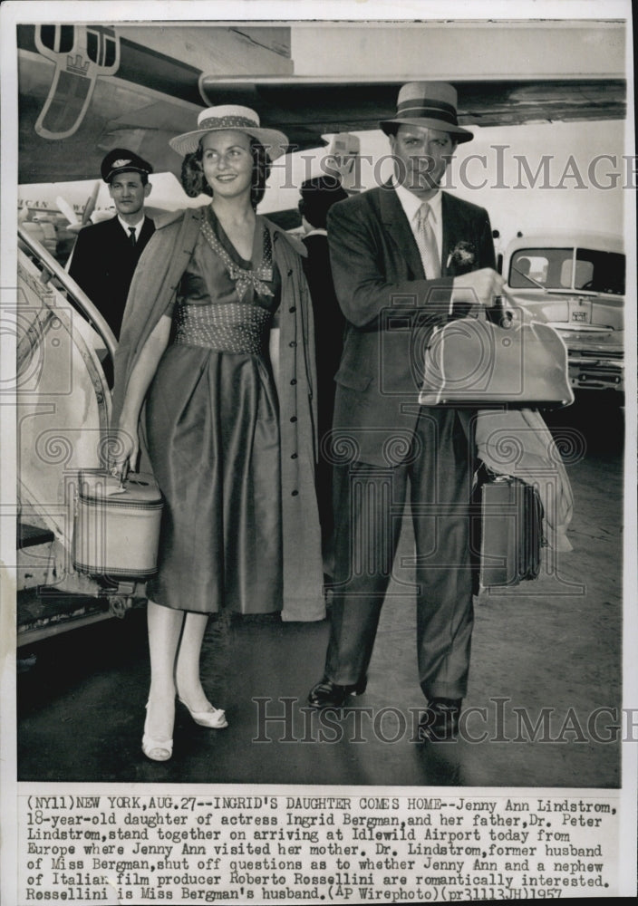 1957 Press Photo Jenny Ann Lindstrom with Father Dr Peter Lindstrom after - Historic Images