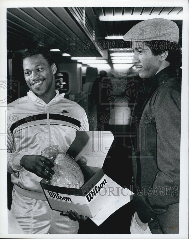 Press Photo Tony Collins & Roland James of New England Patriots ...