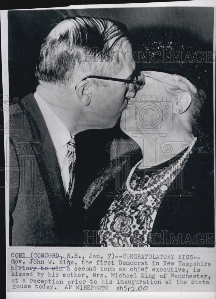 1965 Press Photo Gov John W.King and Mother Mrs Michael King - Historic Images