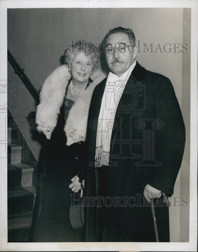 1949 Press Photo Judge Medina and his wife. - Historic Images