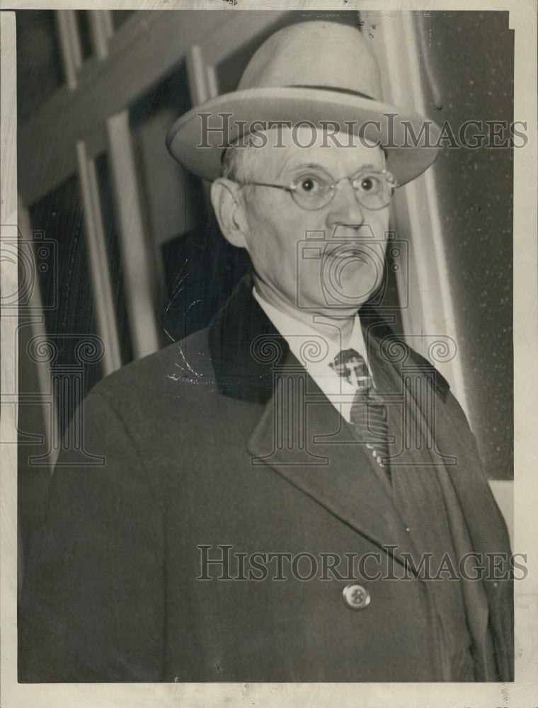 1942 Press Photo Walter Meins - Historic Images