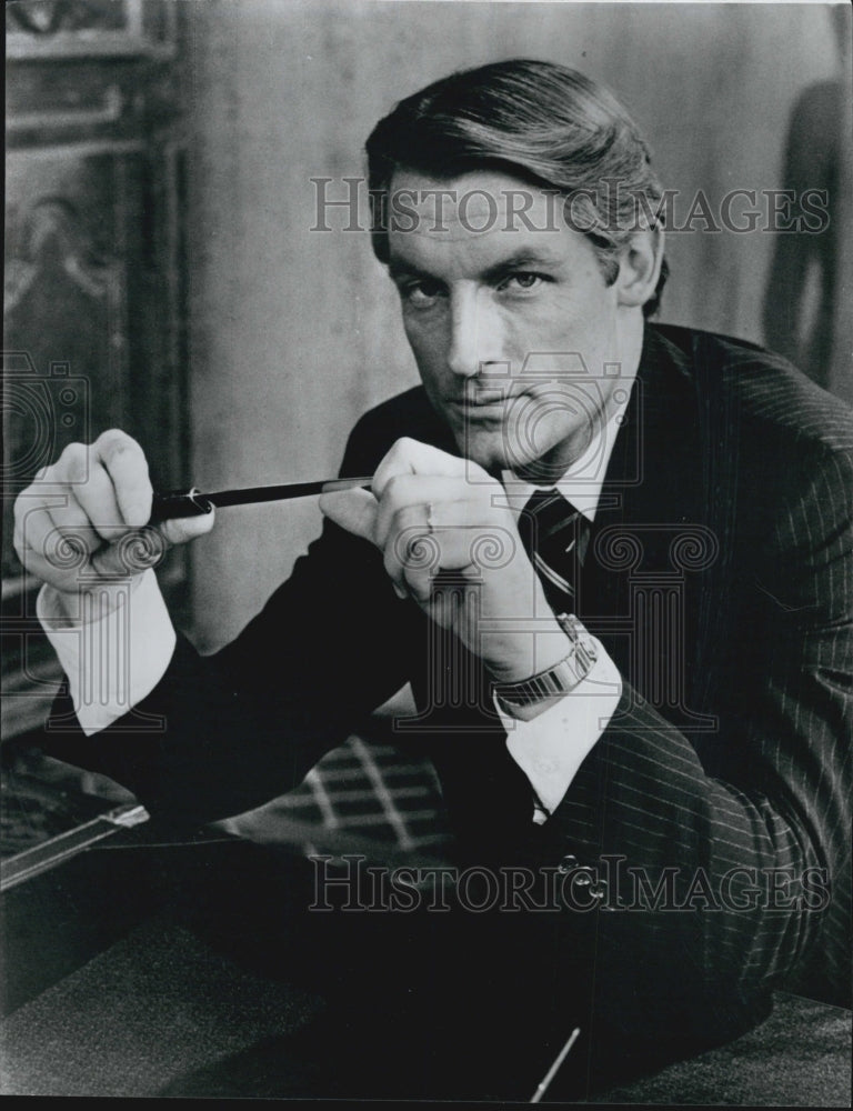 1987 Press Photo Perry King in the program "I'll Take Manhattan" - Historic Images