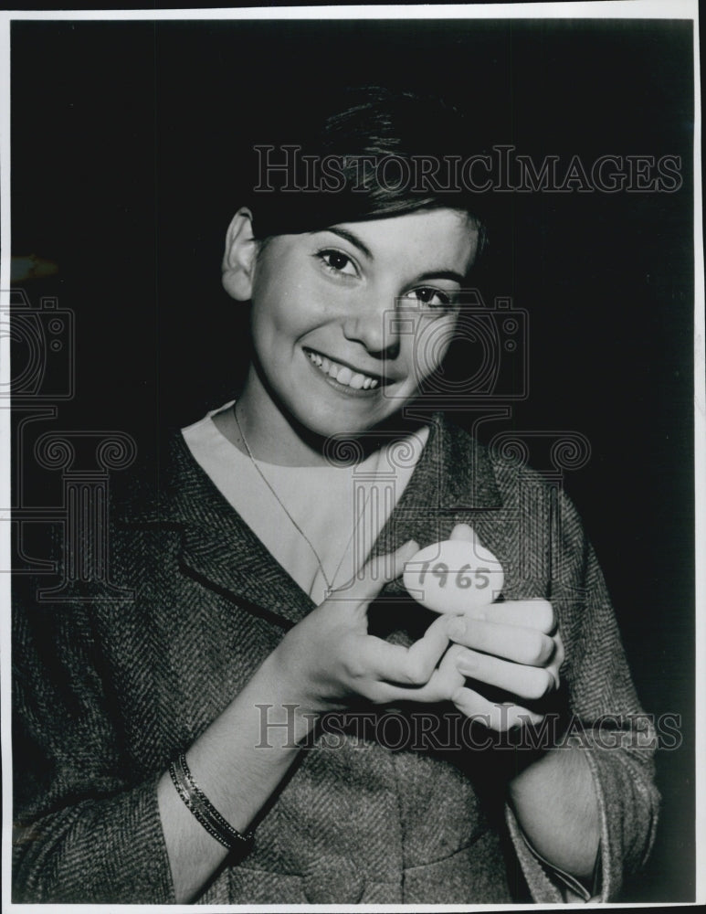 1965 Press Photo Carolyn Mignini/Miss Teenage America/Easter Seal - Historic Images