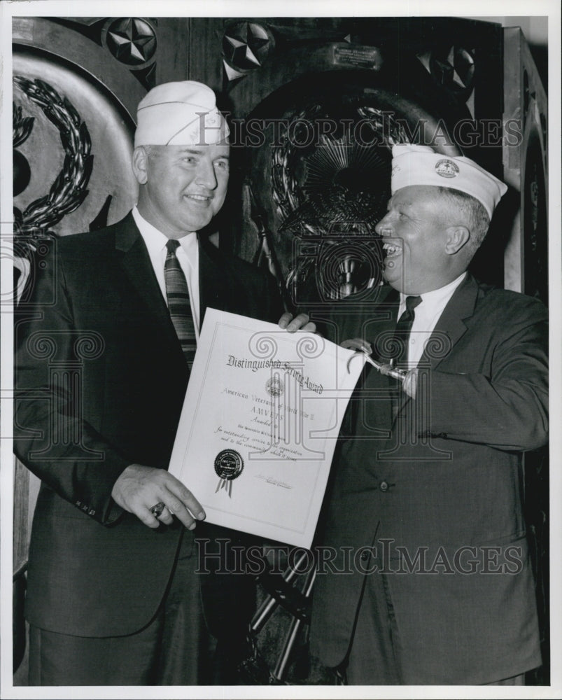 1962 Press Photo Congressman William Bates Receiving Amvets Service Award - Historic Images