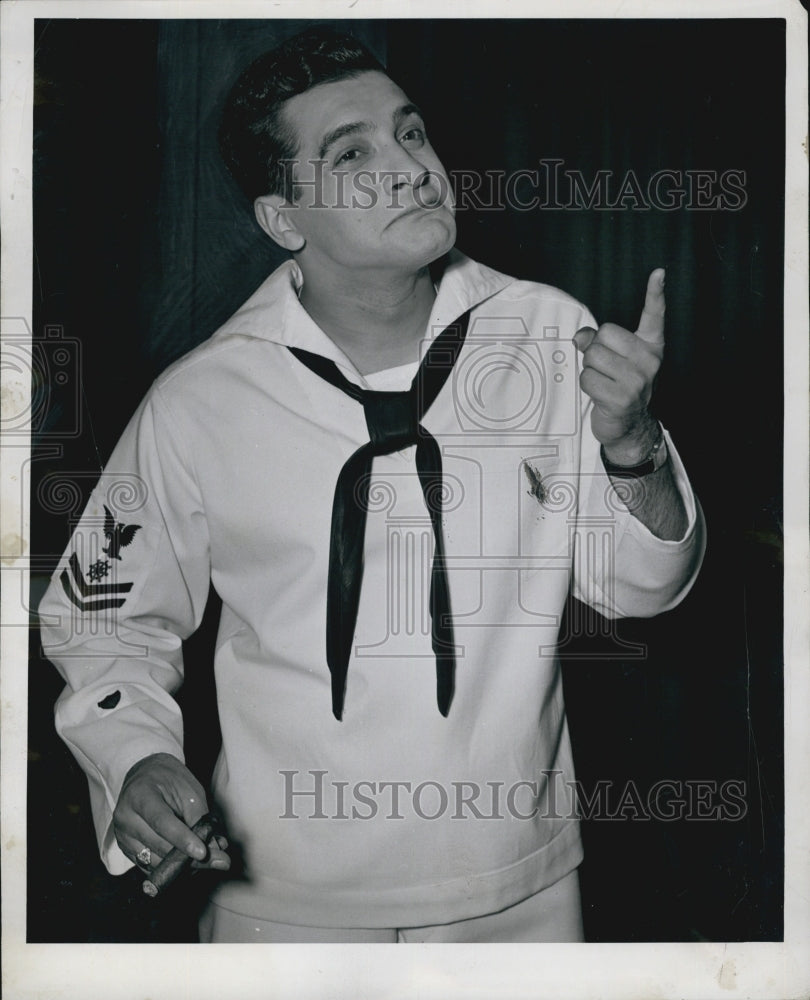 1944 Press Photo Coast Guardsman Marc Ballero impersonating Edward G. Robertson - Historic Images