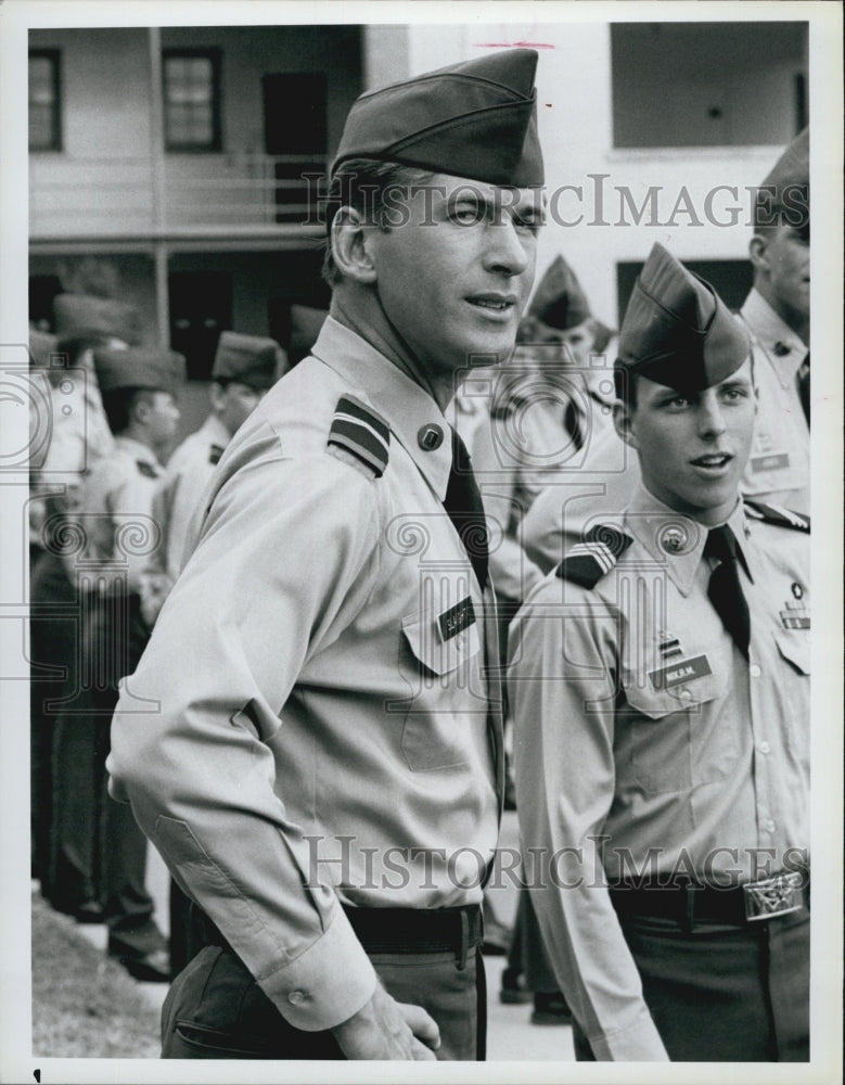 1986 Press Photo Actor Alec Baldwin in &quot;Dress Gray&quot; - Historic Images