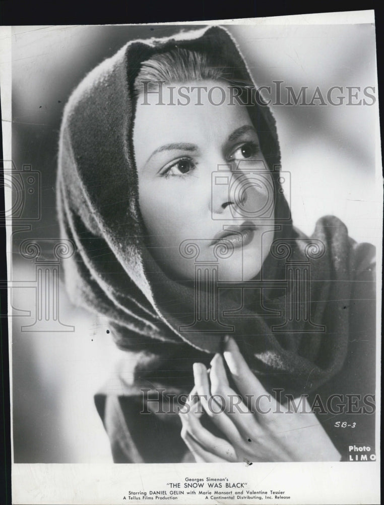1957 Press Photo Marie Mansart French star in George Simenon's The Snow Was Blac - Historic Images