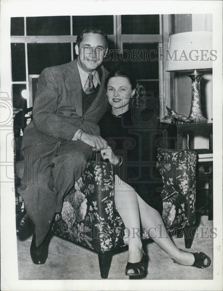 1946 Press Photo Film Producer Mervyn Leroy &amp; Kitty Spiegel Wedding Announcement - Historic Images