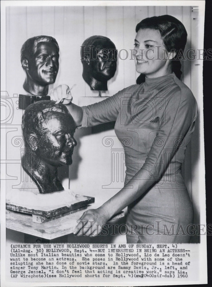 1960 Press Photo Sculpture Maker Lio De Leo & Sculpture Of Singer Tony Martin - Historic Images