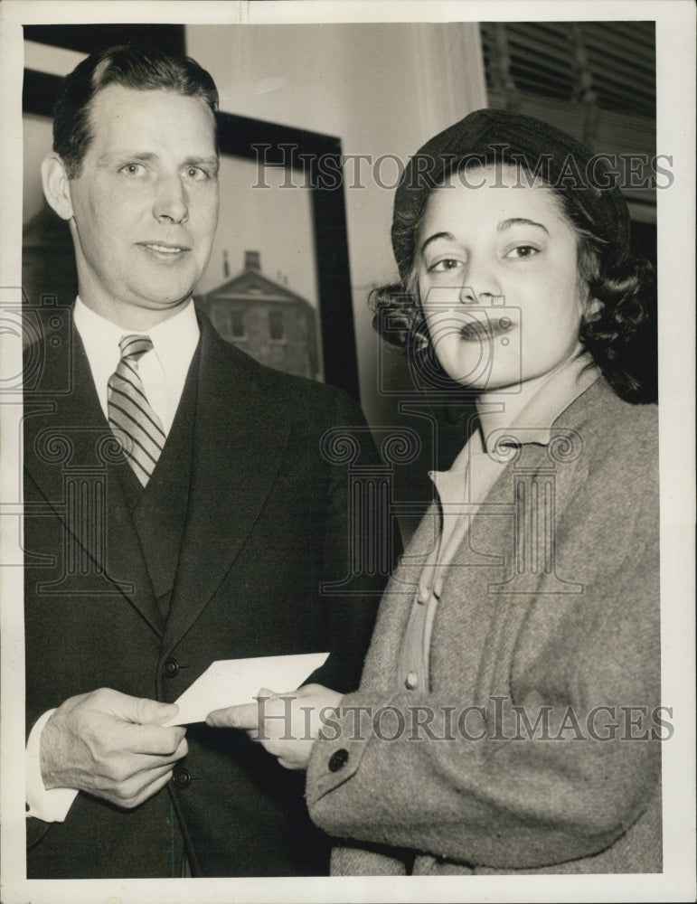 1939 Press Photo Boston Newspaper Guild Ball Tickets given to Mayor Tobin - Historic Images