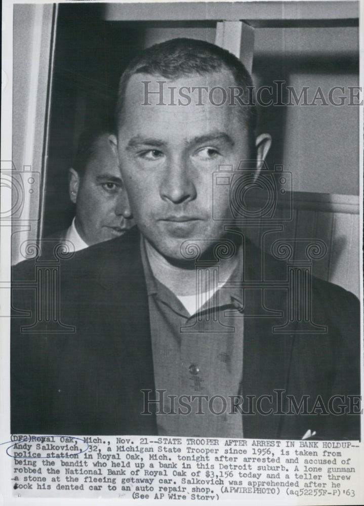 1963 Andy Salkovic, Michigan State Trooper,arrested & accused bandit - Historic Images