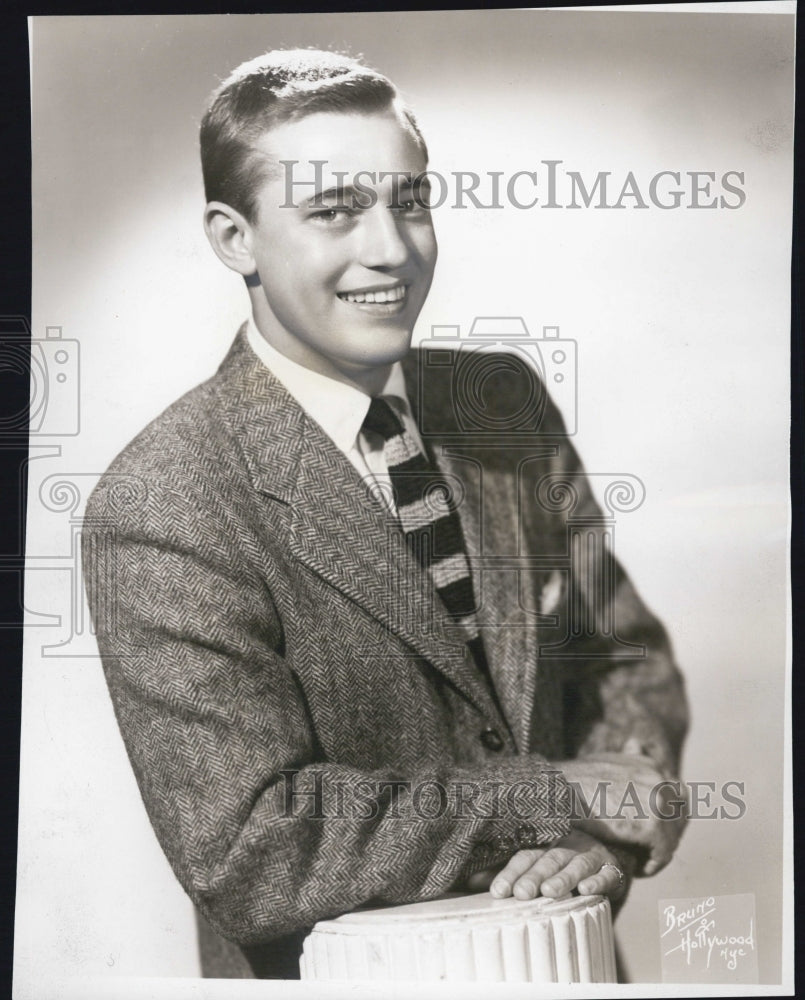 1959 Press Photo Singer Harry Snow. - Historic Images