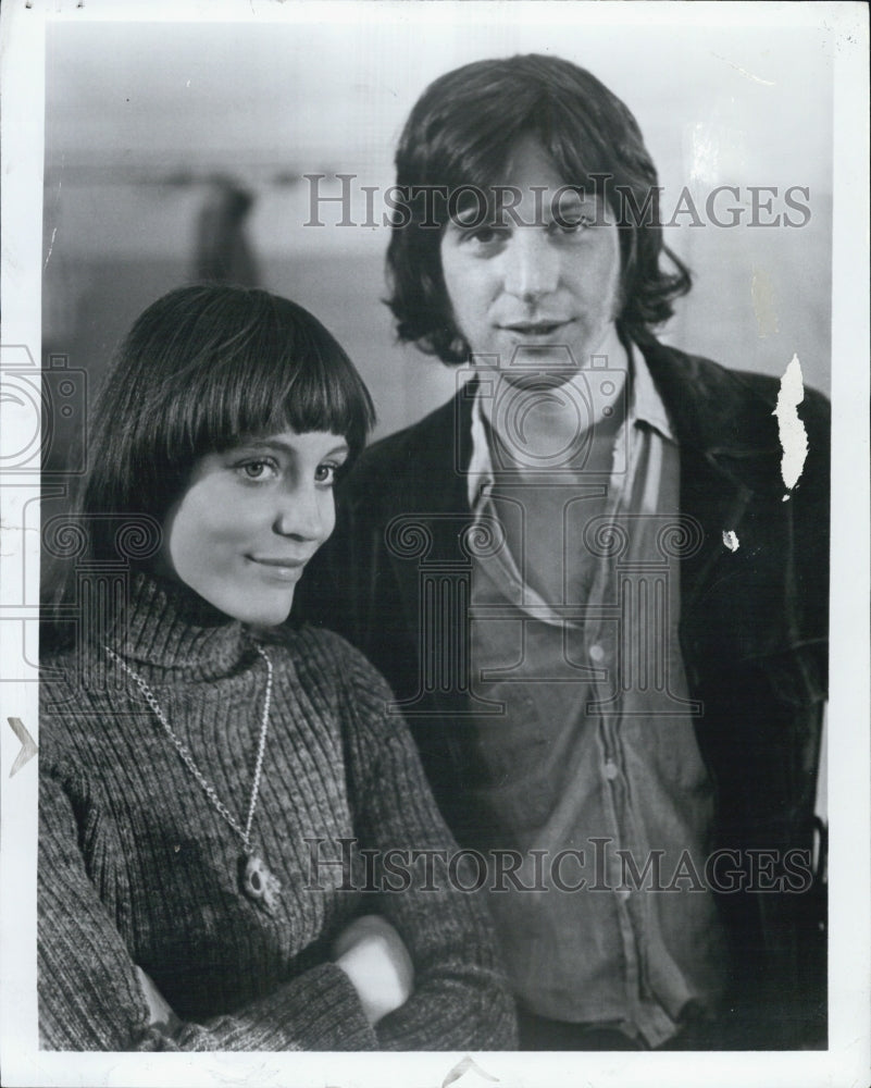 1971 Press Photo Actress Carrie Snodgress and Michael Brandon. - Historic Images