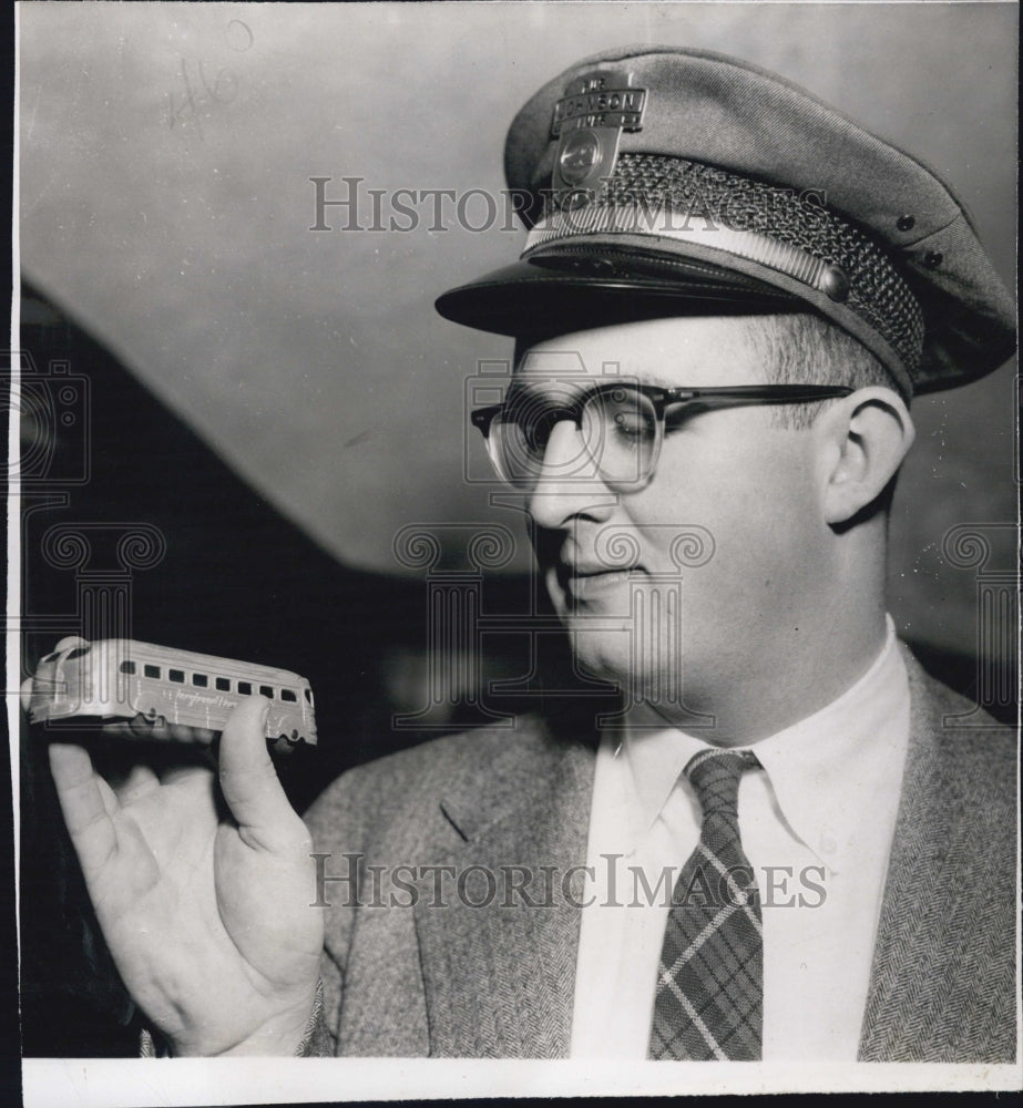1957 Press Photo Peter C. Snell. Harvard Law Student and Bus Owner. - Historic Images