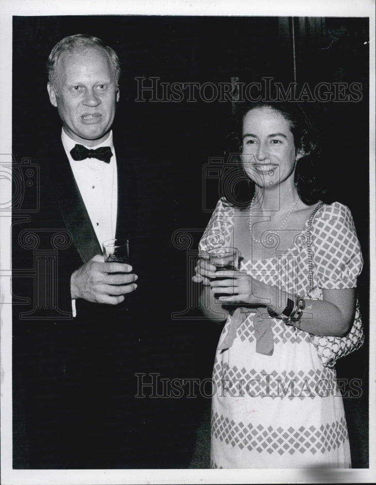 1971 Press Photo Erhling Lagerholm and Maria Ducey Ryerson. - Historic Images