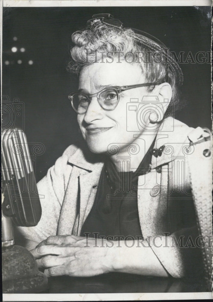 1956 Press Photo Mary Pussak,Chair of NY Peace Committee - Historic Images