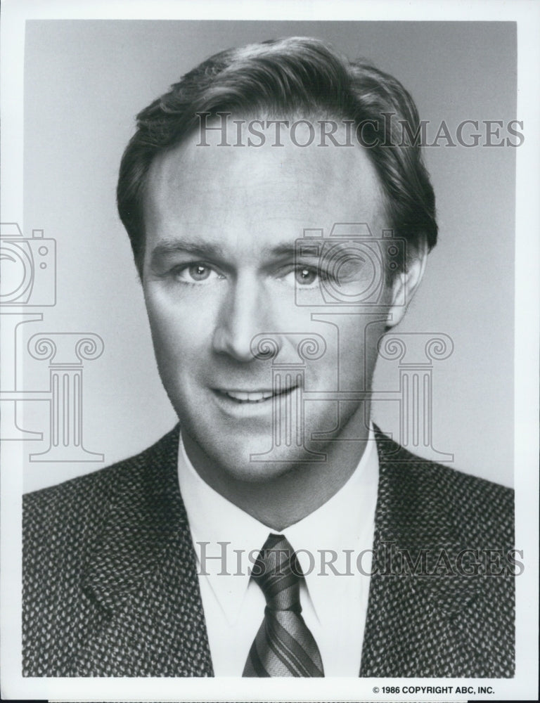 1986 Press Photo Actor Christopher Cazenove on "Dynasty" - Historic Images