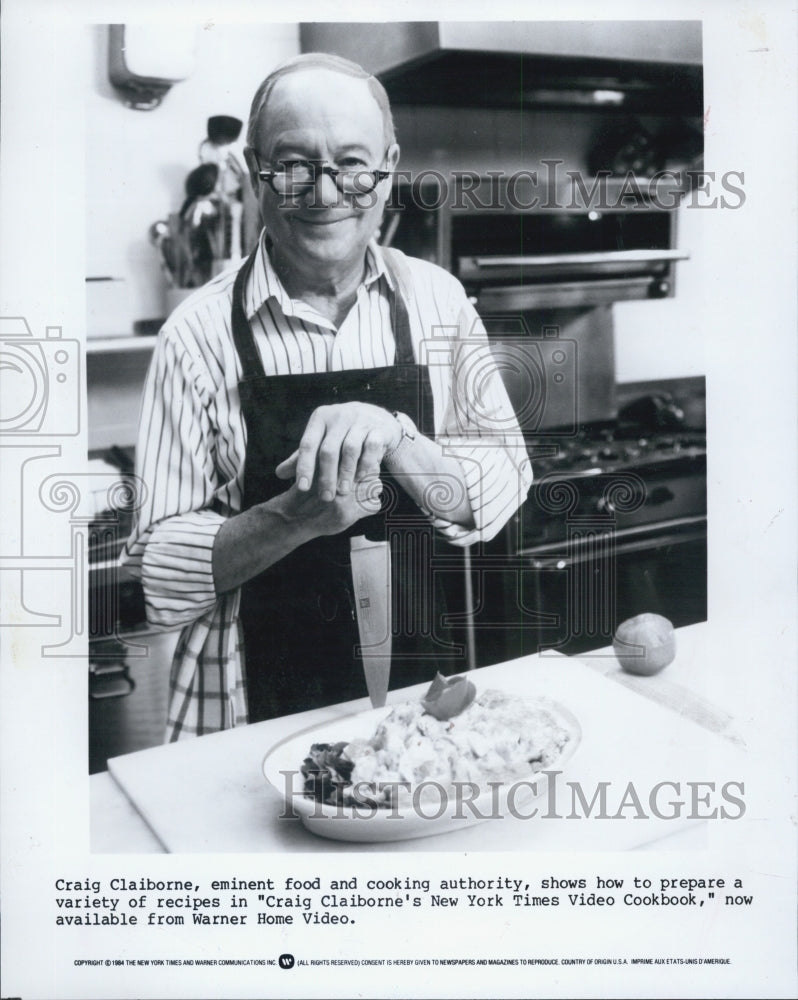 1984 Press Photo Craig Claiborne and his video cookbook - Historic Images