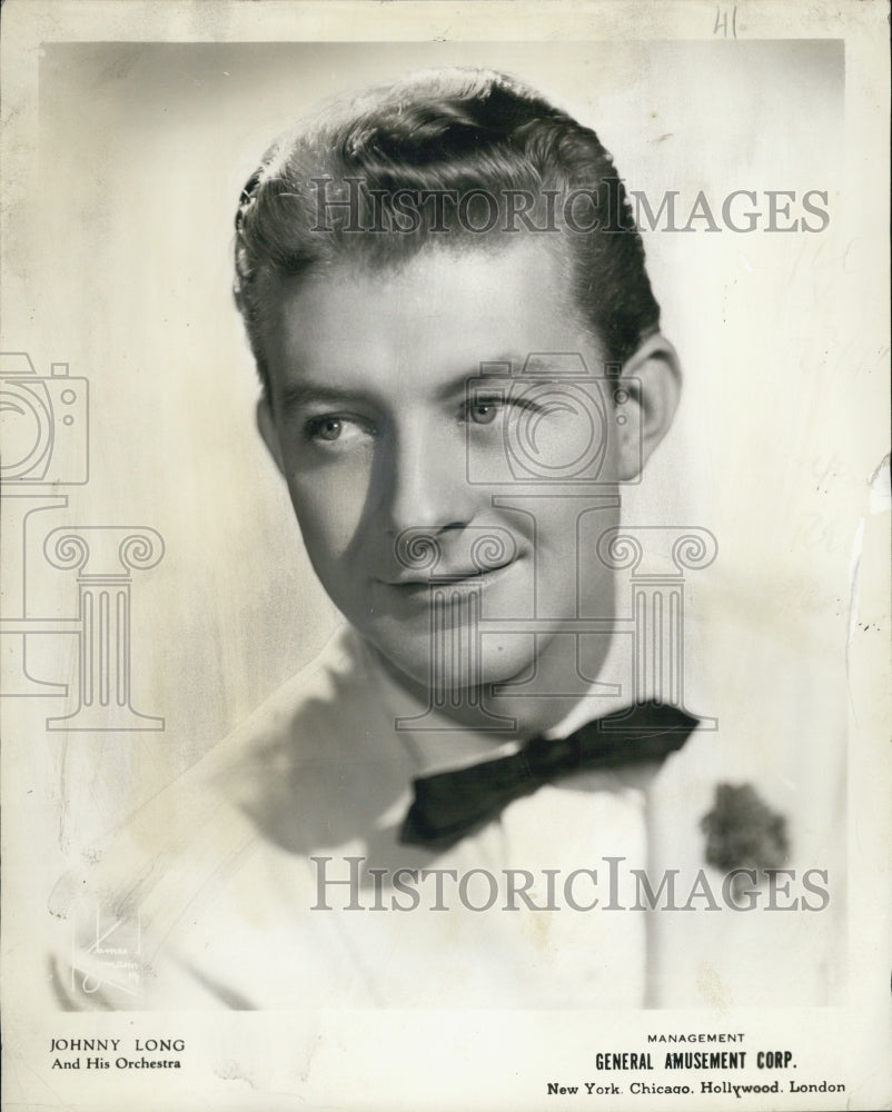 1943 Press Photo Musician And Bandleader Johnny Long - Historic Images