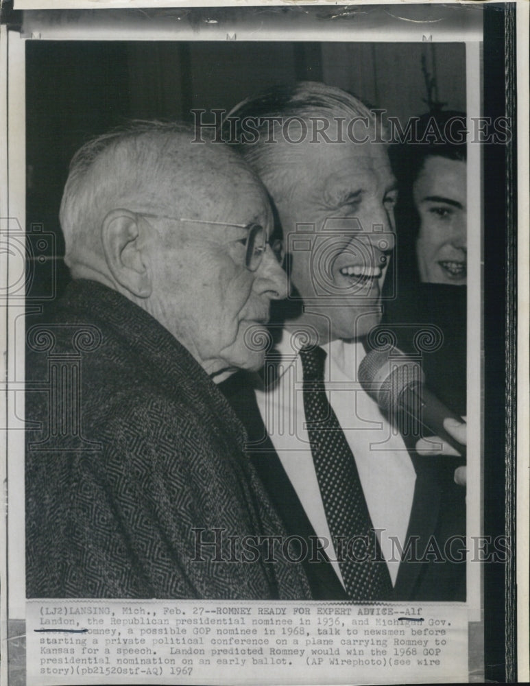 1967 Press Photo Alf Landon &amp; Michigan Gov Romney talking to newsmen - Historic Images