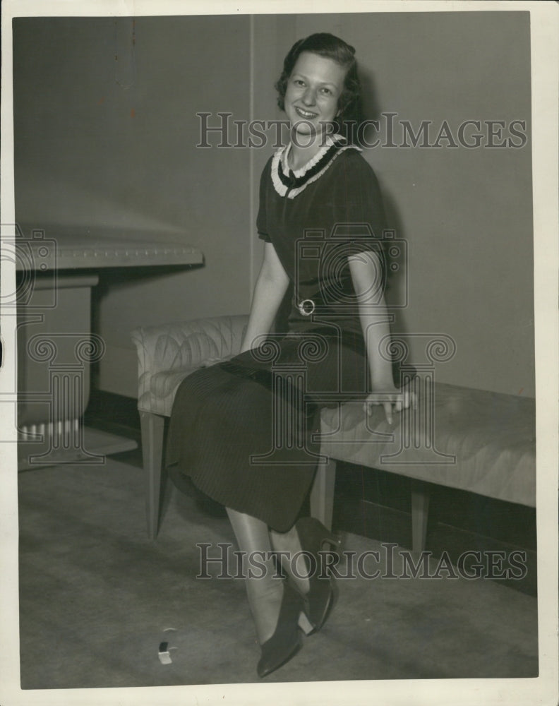 1932 Press Photo Ideal Accomplished High School Girl, Bonita Lillie - Historic Images