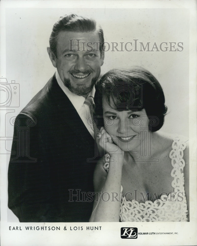 1972 Press Photo Earl Washington &amp; Lois Hunt on Broadway - Historic Images