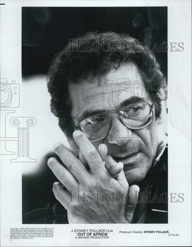 1984 Press Photo Producer/director Sydney Pollock on &quot;Out of Africa&quot; - Historic Images