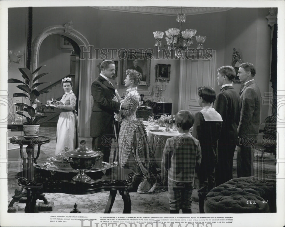 1947 Press Photo Scene of film "Life With Father" - Historic Images