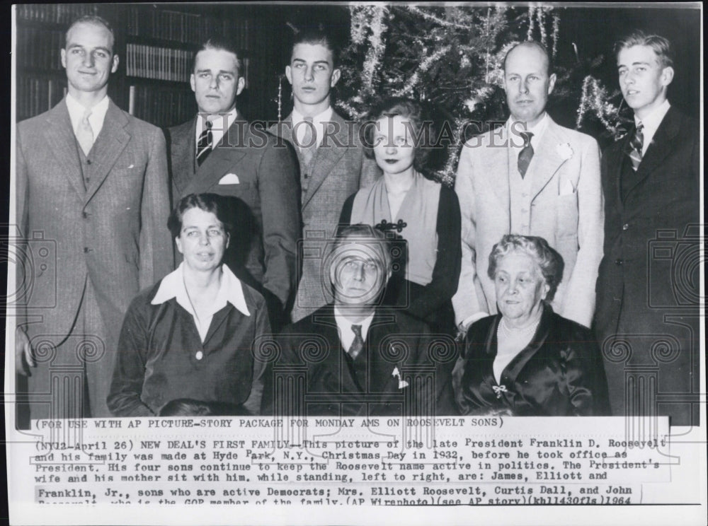 1964 Press Photo Franklin Roosevelt and Mrs Eleanor and Family - Historic Images