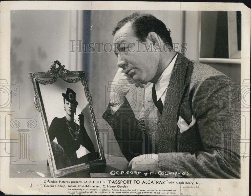 1940 Press Photo Maxie Rosenbloom in "Passport to Alcatraz" - Historic Images