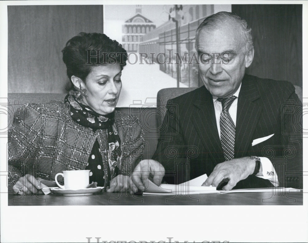 1991 Press Photo Leonard &amp; Evelyn Lauder and Their New Cosmetic Line &quot;Origins&quot; - Historic Images