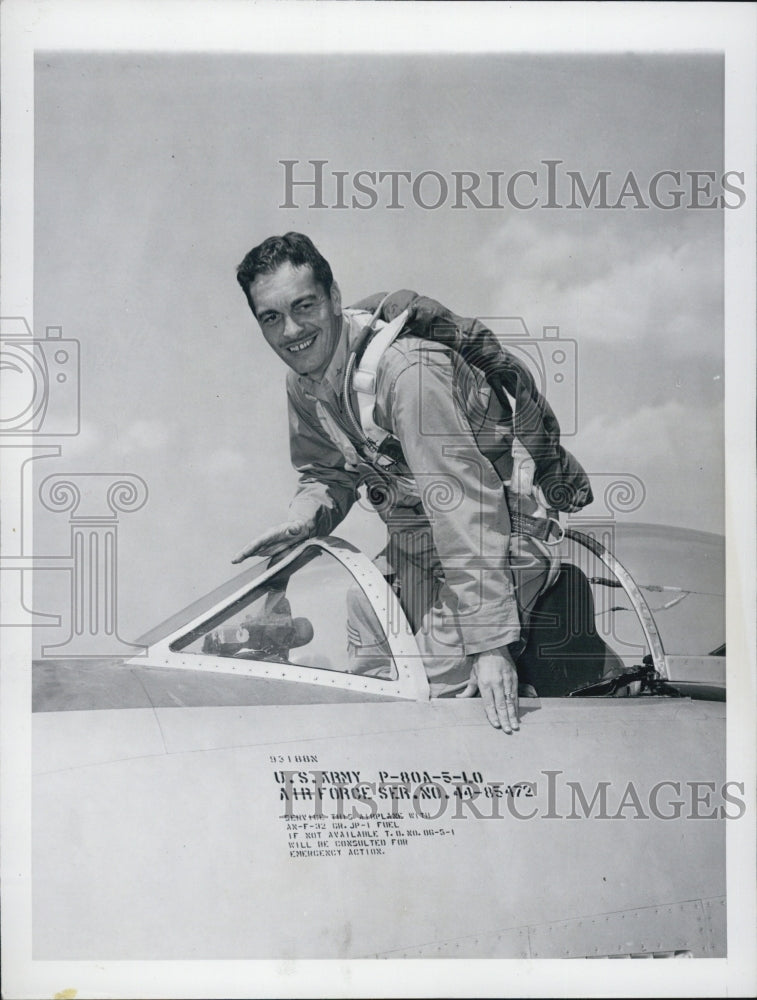 1947 Press Photo Major Howard "Deacon" Hively Ari Force Pilot - Historic Images