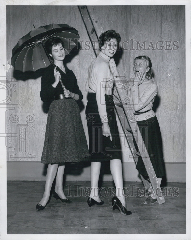 1959 Press Photo Susan Miley,Gretchen Kanne &amp; Frances West - Historic Images