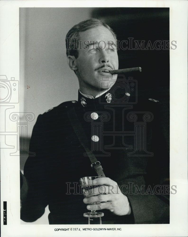 1975 Press Photo Actor Steve Canaly in "The Wind and the Lion" - Historic Images