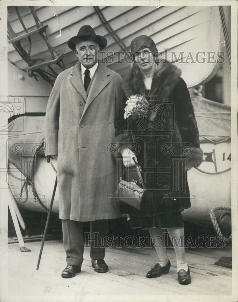 1929 Press Photo Ex postmaster Roland Baker and wife - Historic Images