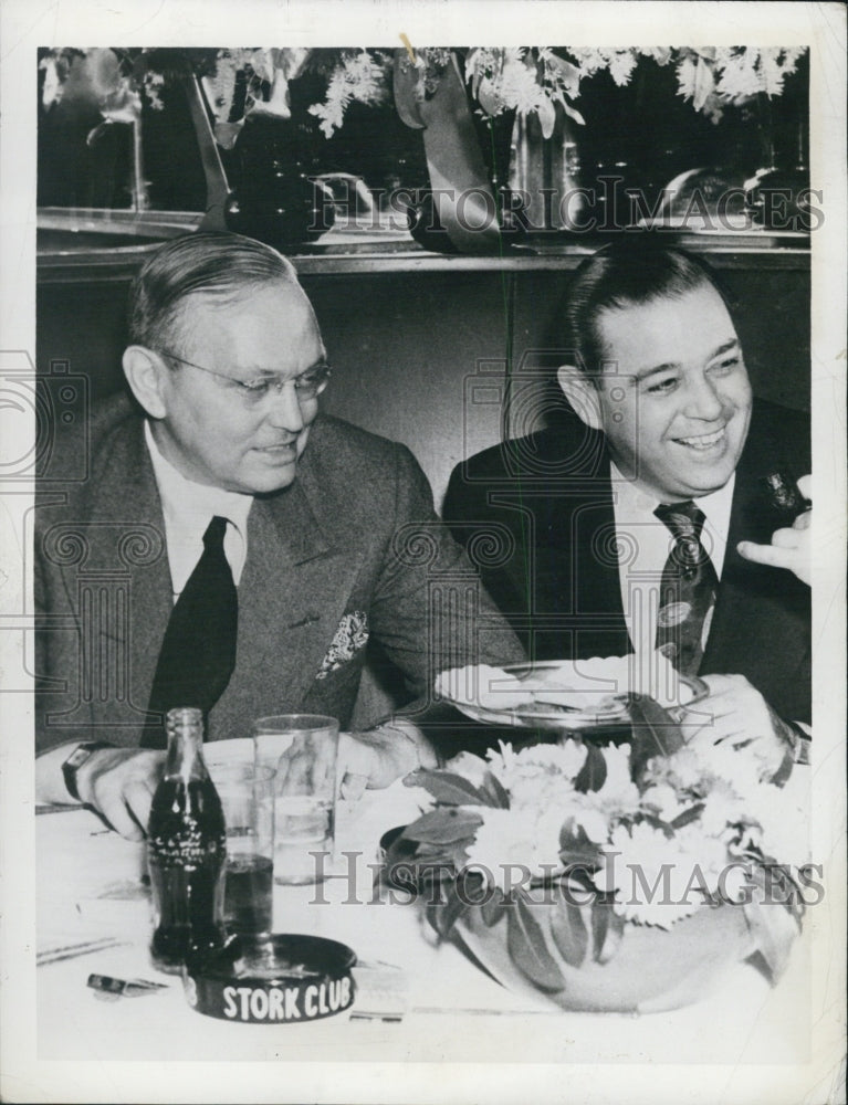 1946 Press Photo Columnist Damon Runyon &amp; Morton Downey - Historic Images