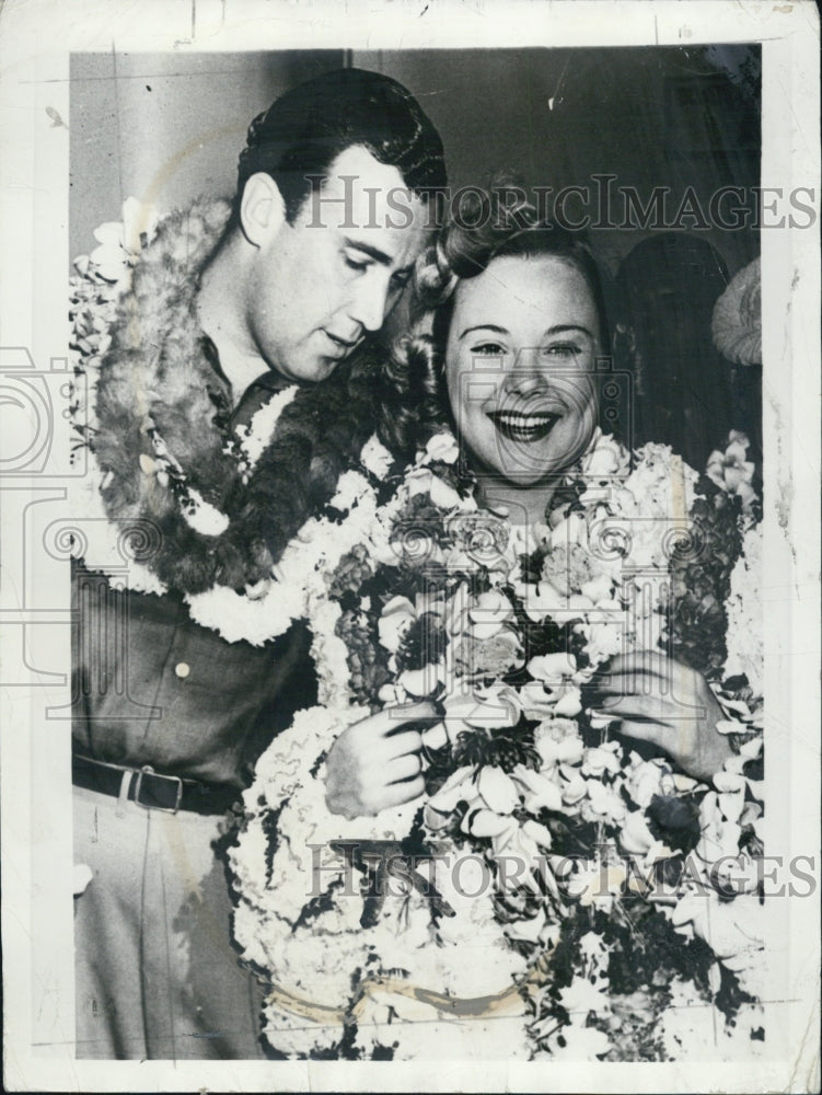 1940 Press Photo Sonja Henie Ice Skater & Socialite Playboy Dan Topping - Historic Images