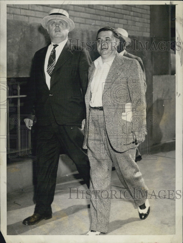 1944 Press Photo Joe Rubin and his atty in Boston - Historic Images