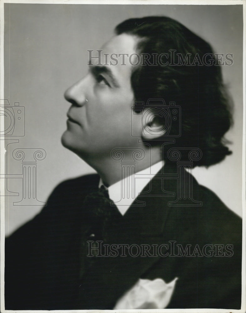 1943 Press Photo Maestro Salmaggi - Historic Images