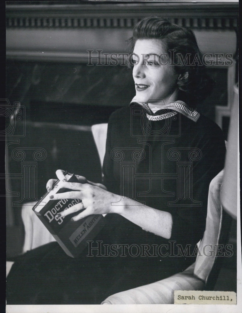 1952 Press Photo Actress Sarah Churchill - Historic Images