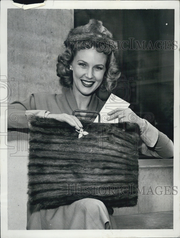 1953 Press Photo Barbara Britton, American Fill Actress. - Historic Images