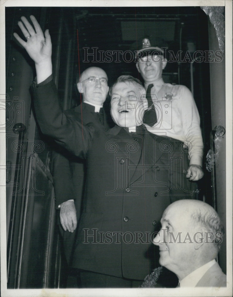 1948 Press Photo Boston Archbishop Richard Cushing Leads Rome Pilgrimage - Historic Images